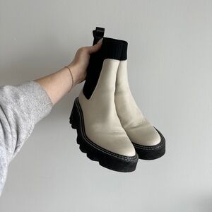 Dolce vita Chelsea boots